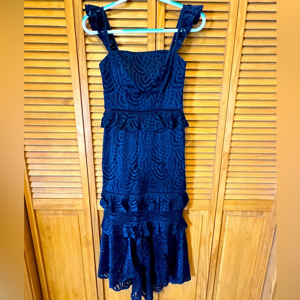 LIKE NEW WORN ONCE BEAUTIFUL Navy blue lace dress